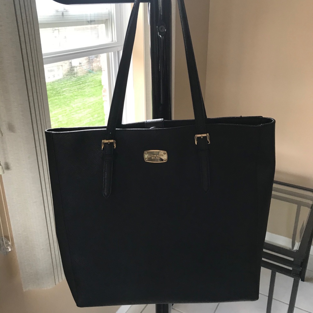 Michael Kors Black Leather Purse